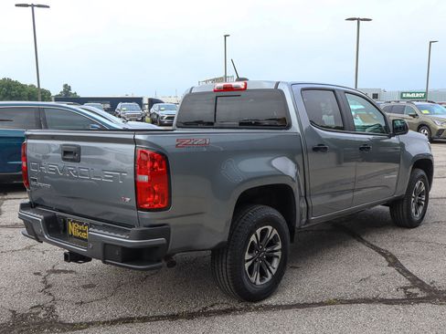 Used 2022 Chevrolet Colorado Z71 AWD/4WD image 4