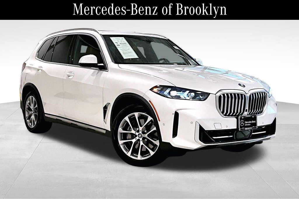 Used 2024 BMW X5 xDrive50e w/ Premium Package AWD/4WD image 1