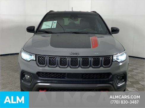 Used 2024 Jeep Compass Trailhawk image 18