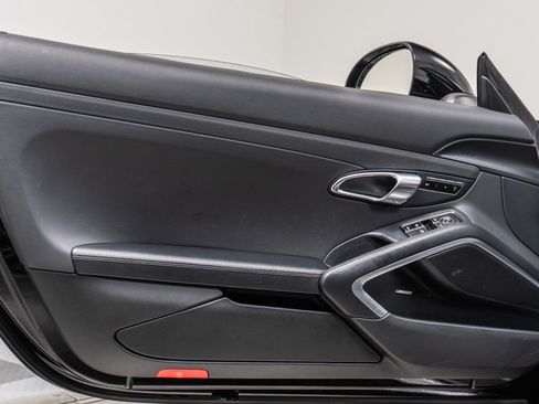 Used 2014 Porsche 911 Carrera S RWD image 38