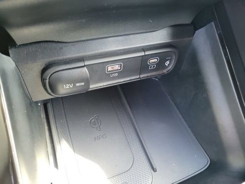 Used 2025 Kia Telluride SX Prestige AWD/4WD image 36