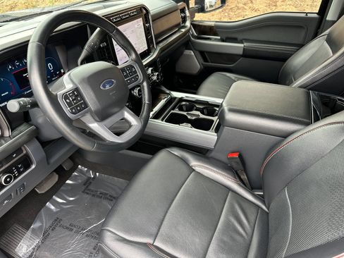 Used 2024 Ford F250 Lariat w/ Lariat Ultimate Package AWD/4WD image 11