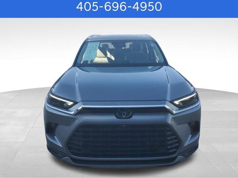 Used 2025 Toyota Grand Highlander AWD Hybrid image 12