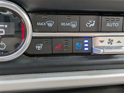 Used 2024 Ford Expedition Max Limited image 28