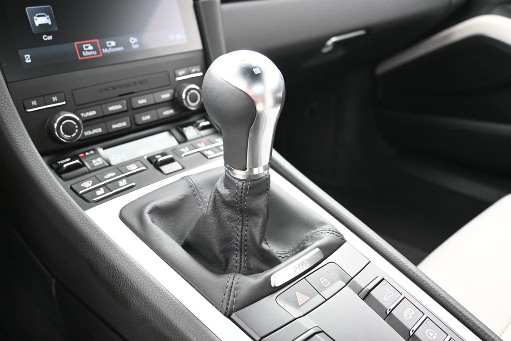 Certified 2024 Porsche 718 Cayman RWD image 22