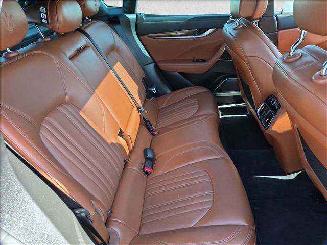 Used 2017 Maserati Levante w/ Luxury Package AWD/4WD image 22