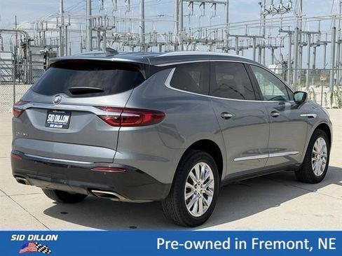 Certified 2021 Buick Enclave Premium w/ Sun and Sites Package AWD/4WD image 4