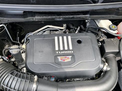 Used 2025 Cadillac XT5 Luxury w/ LPO, Floor Liner Package AWD/4WD image 32