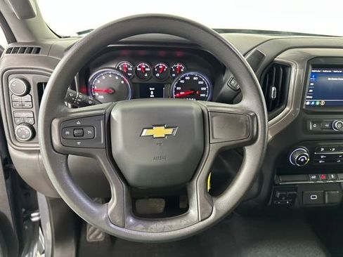 Used 2020 Chevrolet Silverado 1500 Custom w/ Custom Max Trailering Package AWD/4WD image 14