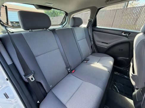 Used 2005 Toyota Matrix XR image 24