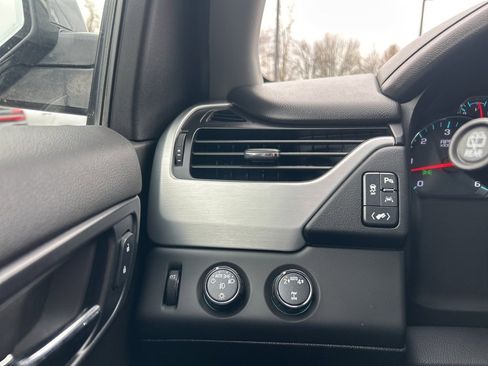 Used 2020 GMC Yukon XL SLT image 15