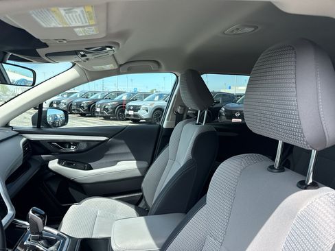 Used 2023 Subaru Outback Premium AWD/4WD image 27