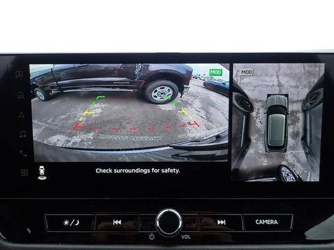 Used 2025 Mitsubishi Outlander SE image 27