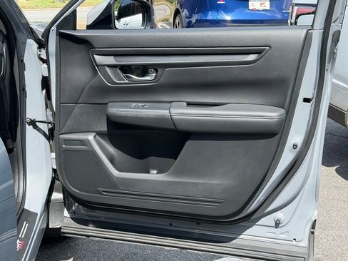 Used 2025 Honda CR-V LX image 35