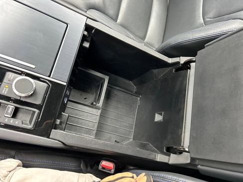 Used 2022 Toyota Tundra Platinum image 18