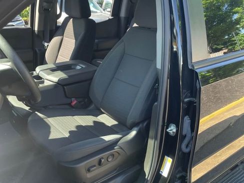 Used 2022 Chevrolet Silverado 1500 Custom w/ LPO, Dark Essentials Package AWD/4WD image 5