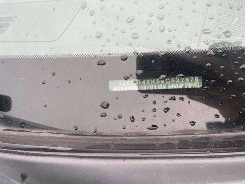 Used 2009 Jeep Grand Cherokee Laredo image 19