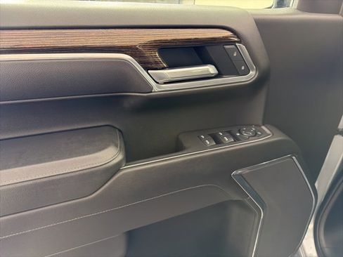 Used 2025 GMC Sierra 1500 Elevation image 20