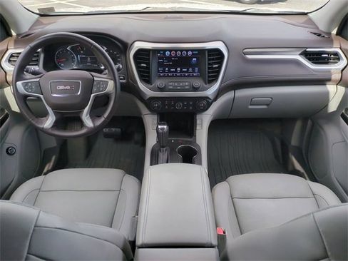 Used 2018 GMC Acadia SLT image 15