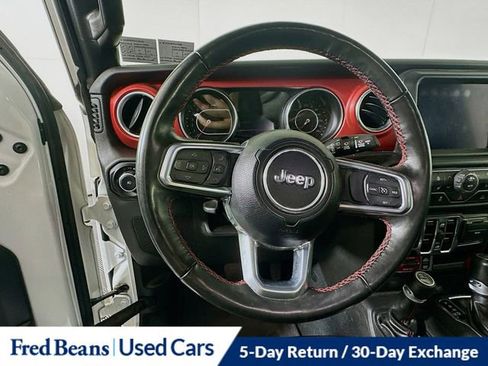 Used 2022 Jeep Wrangler Unlimited Rubicon w/ LED Lighting Group AWD/4WD image 13
