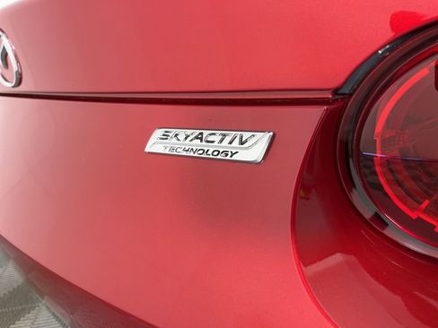 Used 2016 MAZDA MX-5 Miata Grand Touring image 9