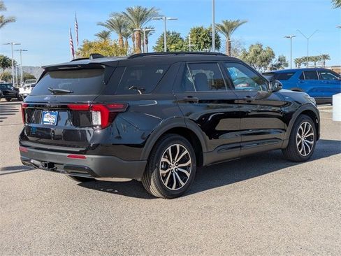 New 2026 Ford Explorer ST-Line image 30
