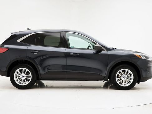 Used 2022 Ford Escape SE w/ Convenience Package image 3