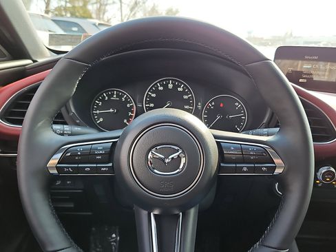New 2026 MAZDA MAZDA3 Hatchback w/Premium Plus Pkg image 18