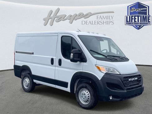 New 2026 RAM ProMaster 1500 w/ Convenience Group image 1