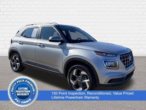 Used 2025 Hyundai Venue SEL FWD image 1