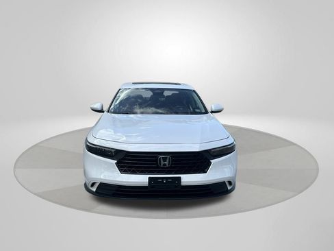 Used 2023 Honda Accord EX image 2