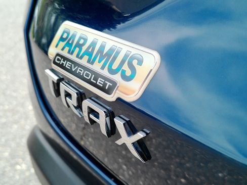 Used 2024 Chevrolet Trax LS w/ LS Convenience Package FWD image 29