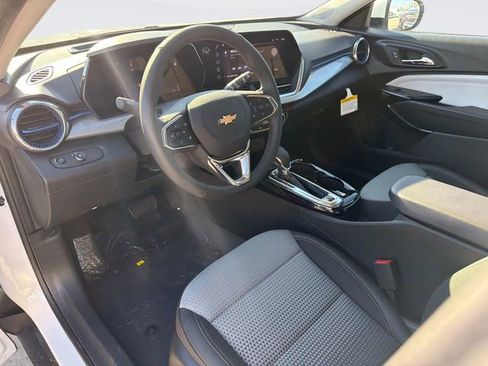 New 2026 Chevrolet Trax LT w/ Driver Confidence Package image 23