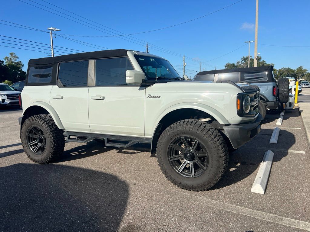 Used 2024 Ford Bronco Outer Banks AWD/4WD image 1