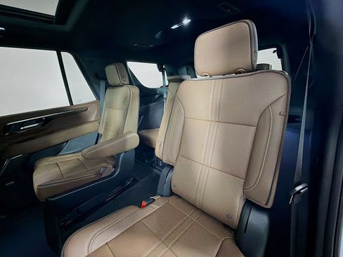New 2026 Chevrolet Tahoe High Country AWD/4WD image 19