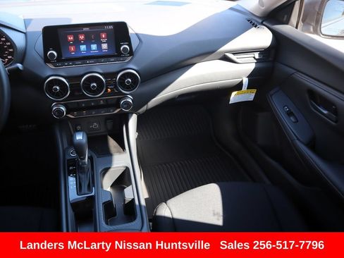 Used 2025 Nissan Sentra S FWD image 15