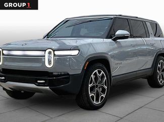 Used 2025 Rivian R1S Adventure AWD/4WD video 1