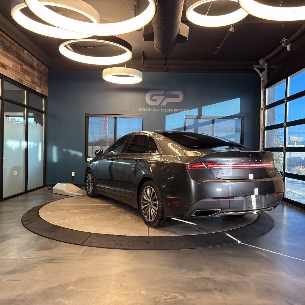 Used 2019 Lincoln MKZ Reserve FWD image 5