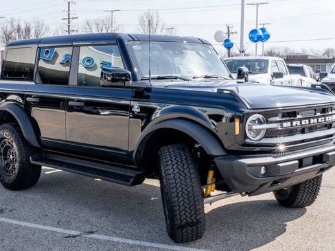 New 2026 Ford Bronco Outer Banks AWD/4WD image 2