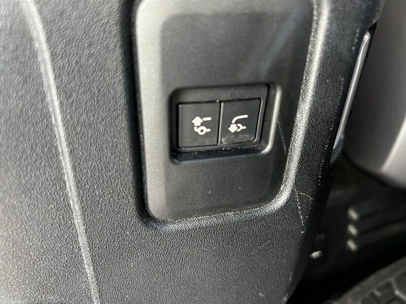 Used 2021 Land Rover Defender 110 X AWD/4WD image 26
