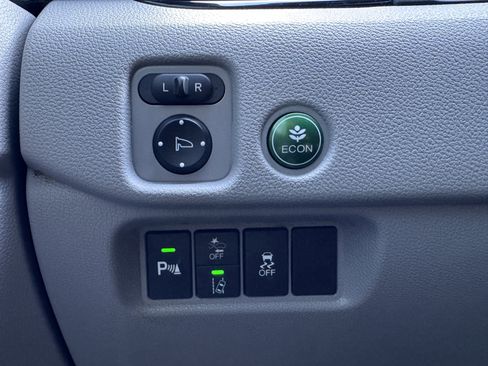 Used 2021 Honda Pilot Touring image 36