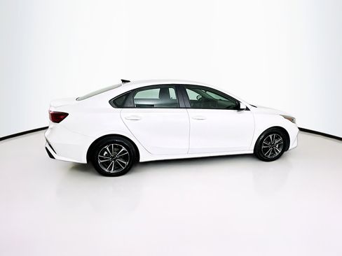 Used 2024 Kia Forte LXS image 10