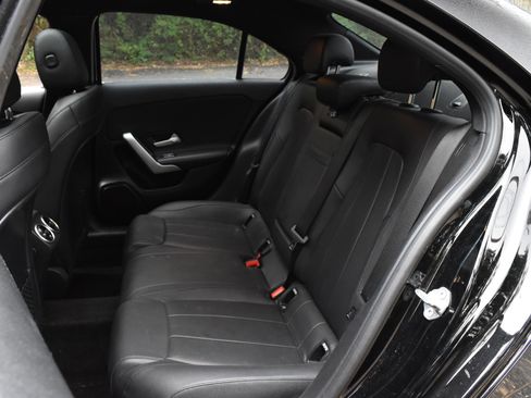 Used 2020 Mercedes-Benz A 220 4MATIC w/ Premium Package image 21