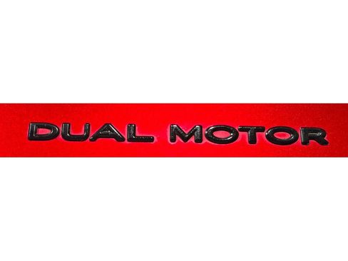 Used 2024 Tesla Model Y Long Range image 17