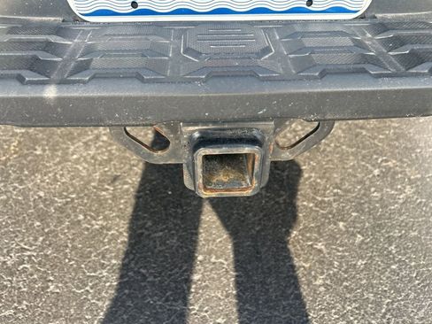 Used 2019 Toyota Tacoma TRD Sport AWD/4WD image 14