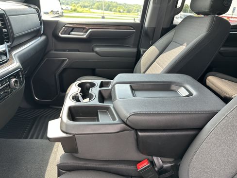 Used 2026 Chevrolet Silverado 1500 RST AWD/4WD image 14