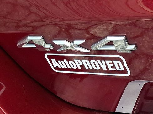 Used 2020 Jeep Grand Cherokee Limited w/ Luxury Group II image 32