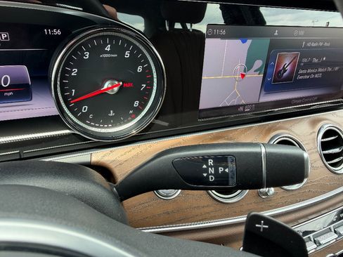 Used 2019 Mercedes-Benz E 300 4MATIC image 44