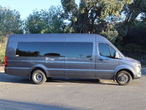 Used 2021 Mercedes-Benz Sprinter 3500 image 31