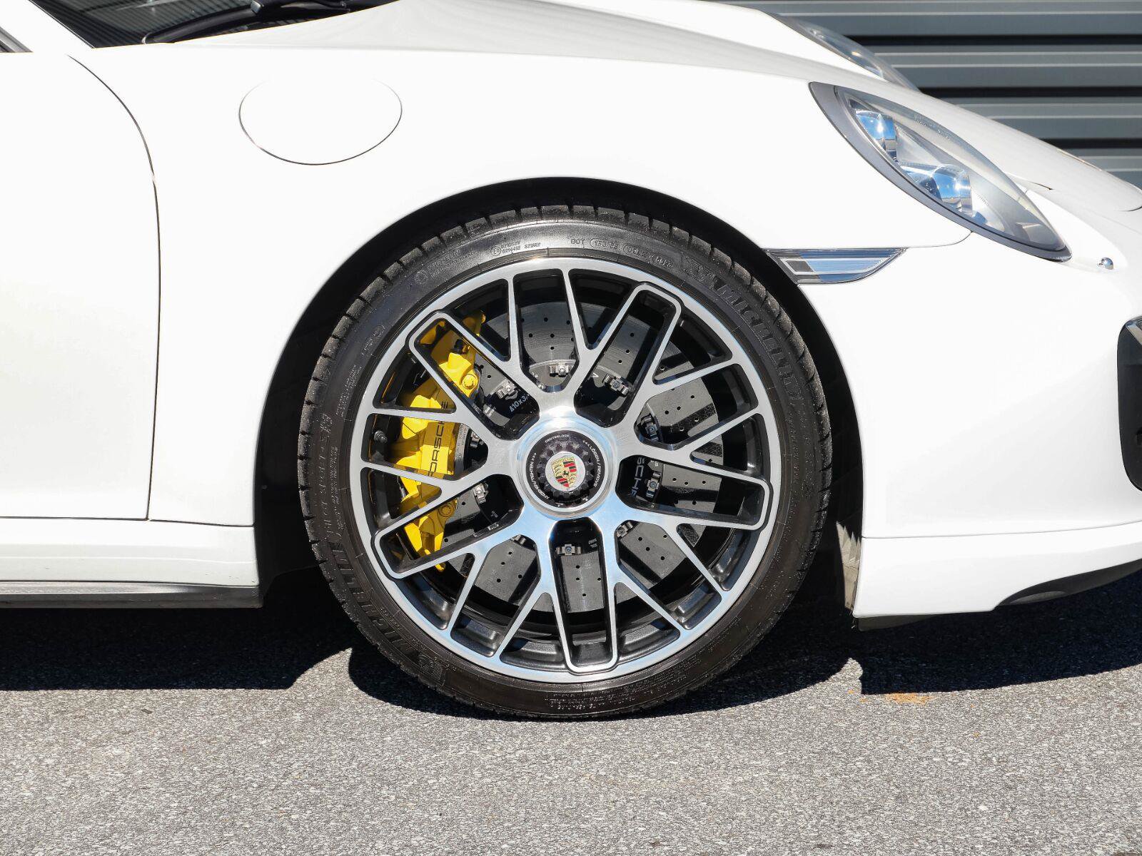 Used 2015 Porsche 911 Turbo S AWD/4WD image 31